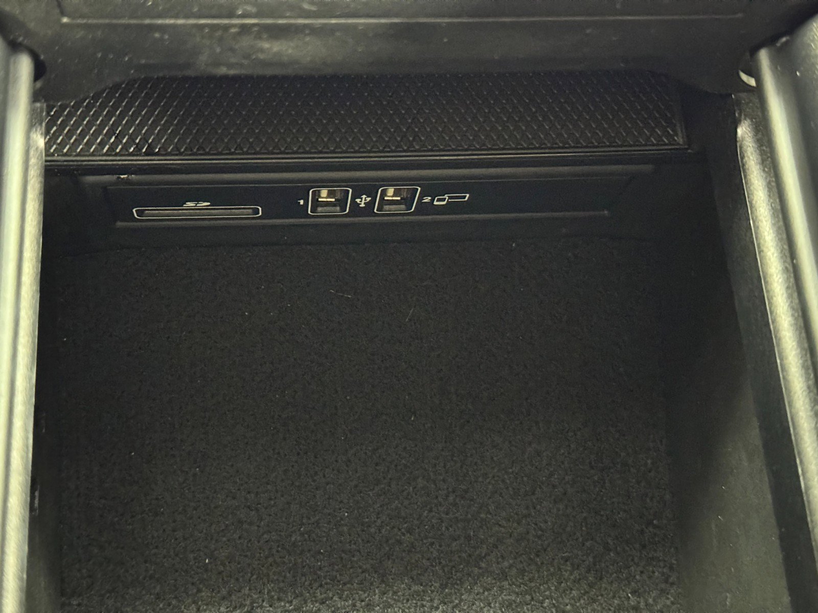 Used 2021 Mercedes-Benz C 63 AMG Sedan w/ Driver Assistance Package image 36