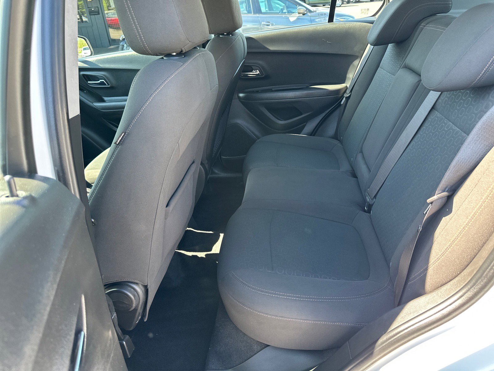 Used 2018 Chevrolet Trax LS AWD/4WD image 16