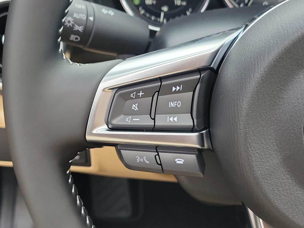 New 2025 MAZDA MX-5 Miata RF Grand Touring image 28