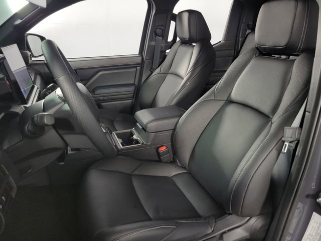 Used 2025 Toyota Tacoma TRD Sport image 17