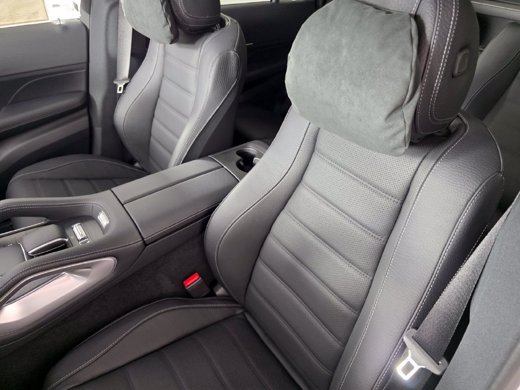 New 2026 Mercedes-Benz GLS 450 4MATIC image 8