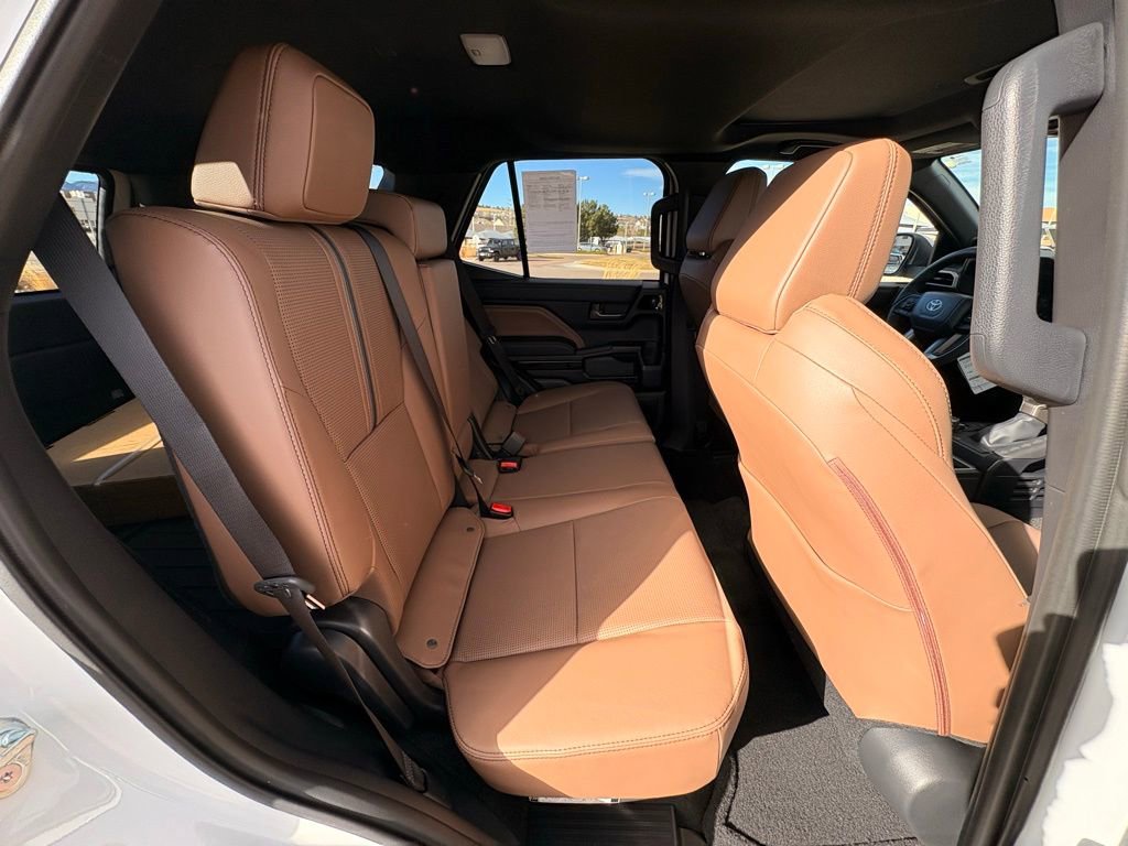 Used 2025 Toyota 4Runner Limited image 28