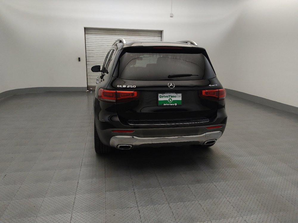 Used 2021 Mercedes-Benz GLB 250 4MATIC w/ Premium Package image 6