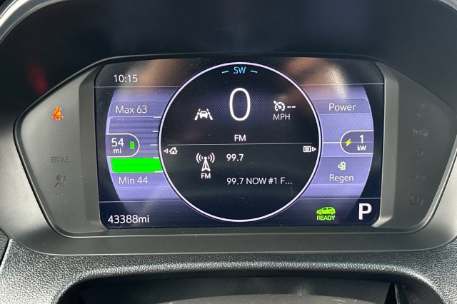 Used 2023 Chevrolet Bolt LT w/ Driver Confidence Package FWD image 27