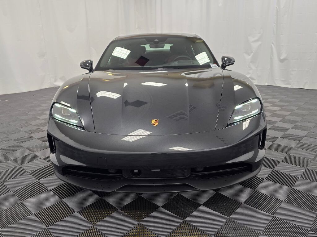 New 2025 Porsche Taycan 4S image 9