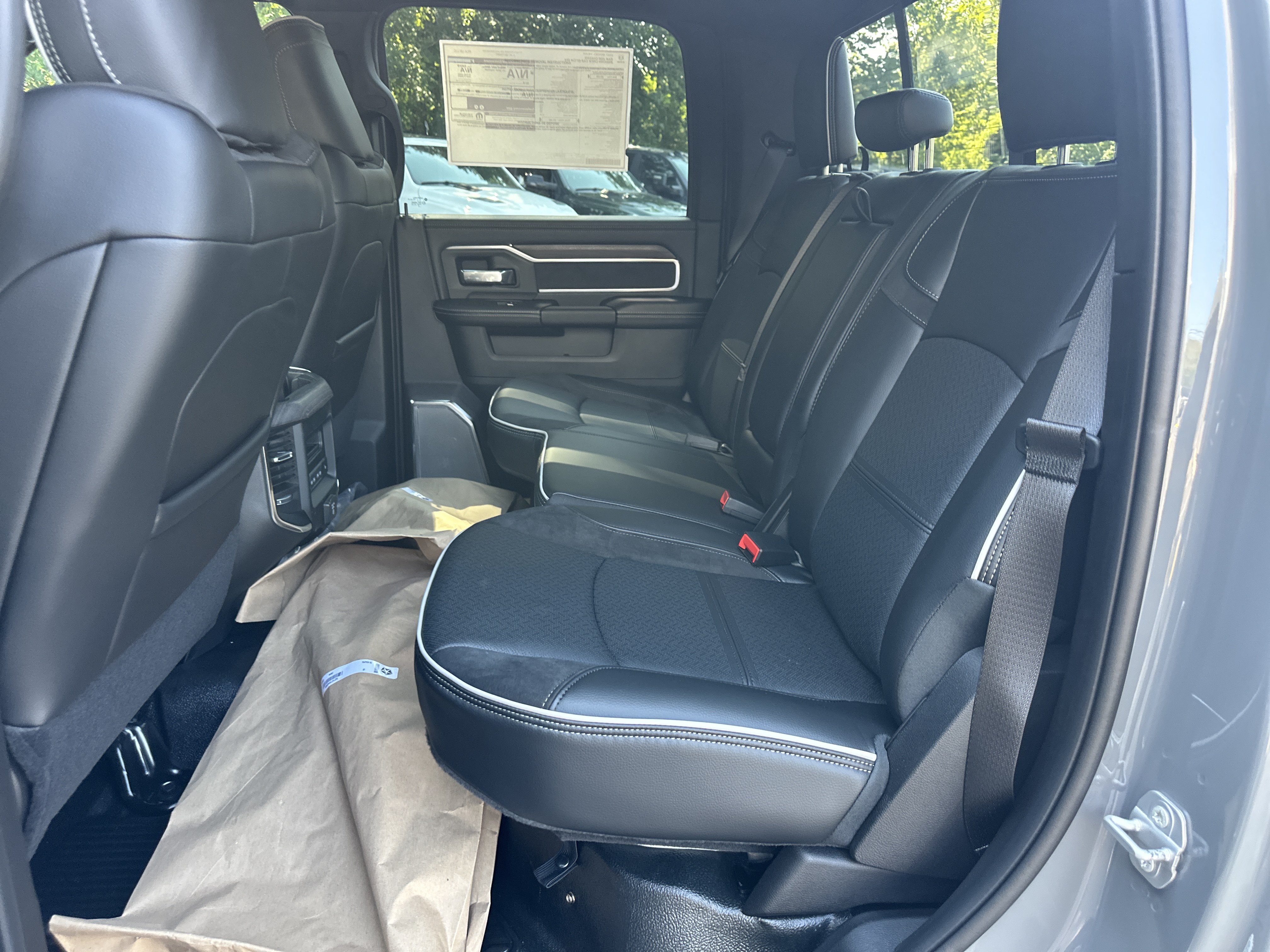 New 2027 RAM 4500 4x4 Crew Cab DRW w/ Laramie Trim Package image 33