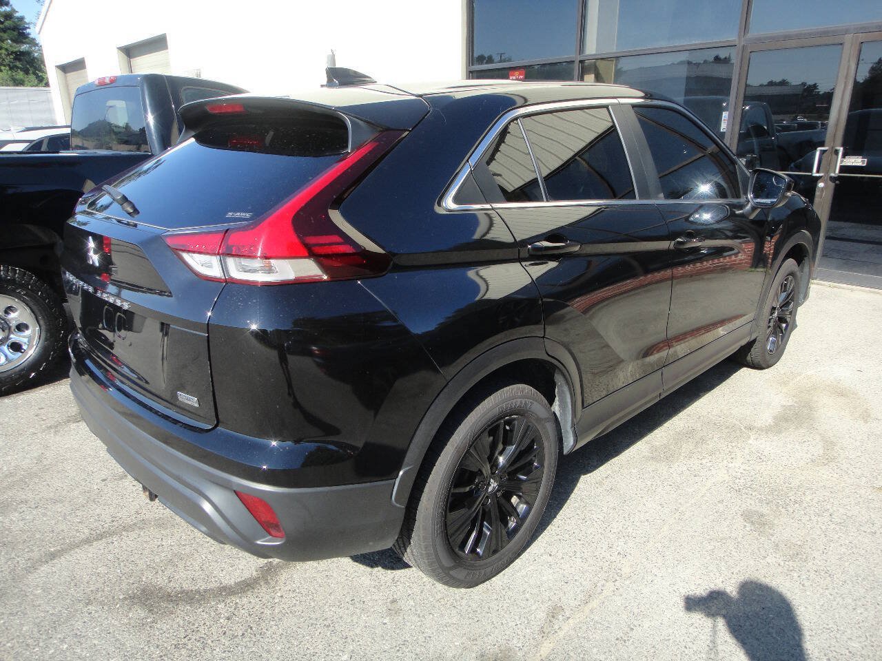 Used 2022 Mitsubishi Eclipse Cross LE AWD/4WD image 4