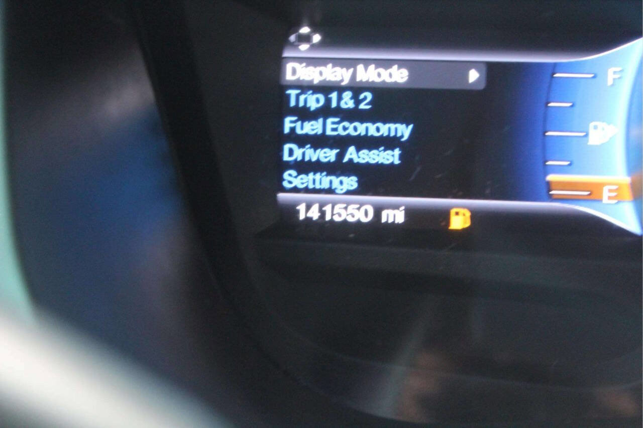 Used 2015 Ford Explorer XLT w/ Equipment Group 202B image 8