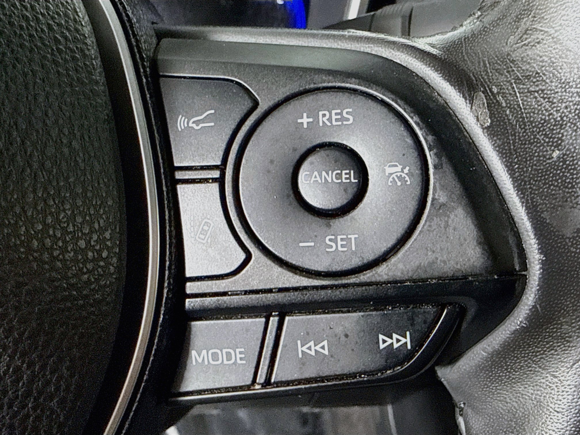 Used 2020 Toyota Corolla XSE FWD image 15