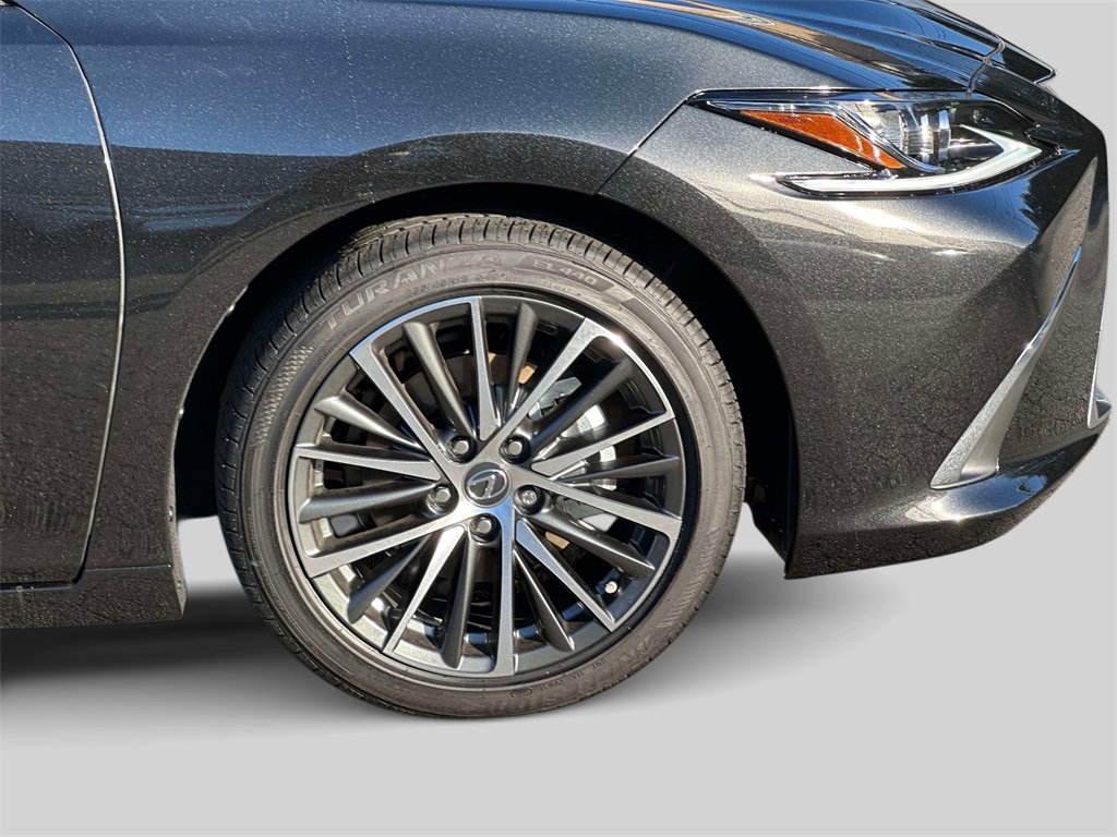 New 2025 Lexus ES 350 w/ Premium Package image 10
