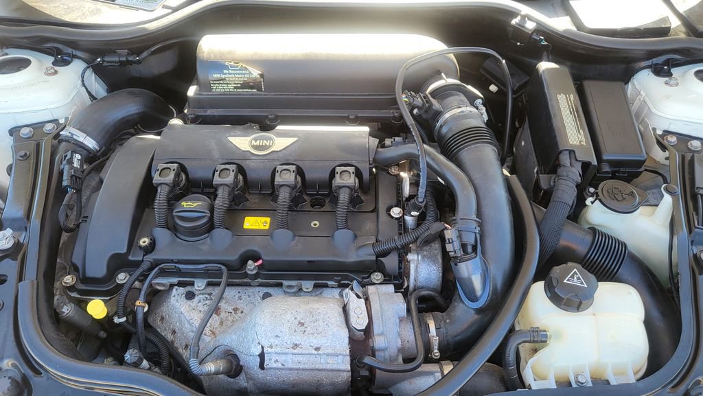 Used 2011 MINI Cooper John Cooper Works image 35