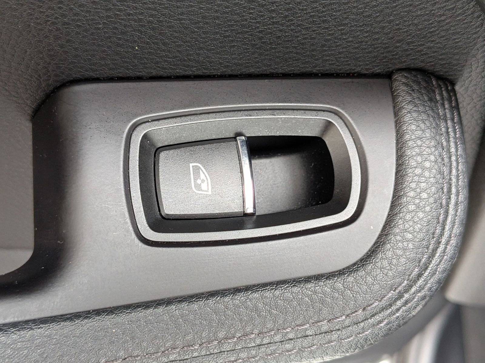 Used 2021 Porsche Macan S image 29