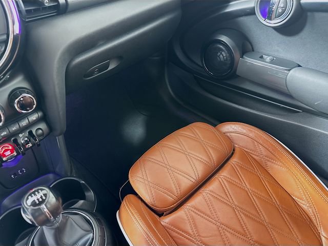 Used 2017 MINI Cooper Convertible image 23