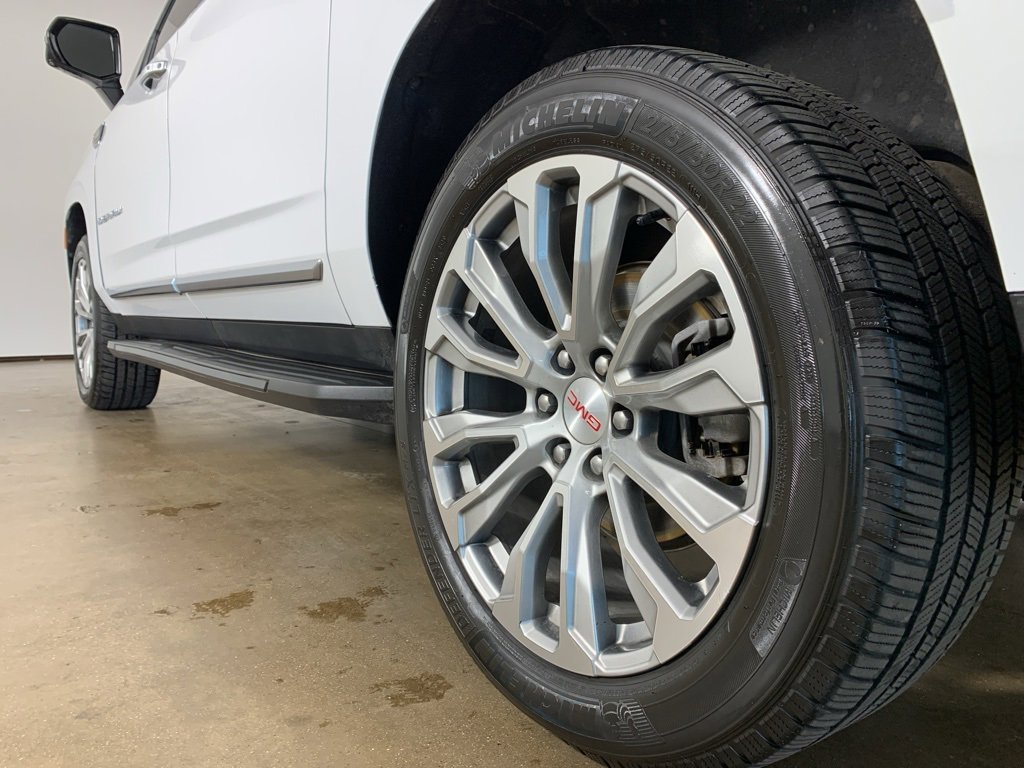 Used 2022 GMC Yukon XL Denali image 42