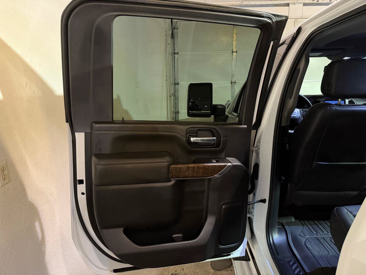 Used 2020 GMC Sierra 2500 Denali AWD/4WD image 11