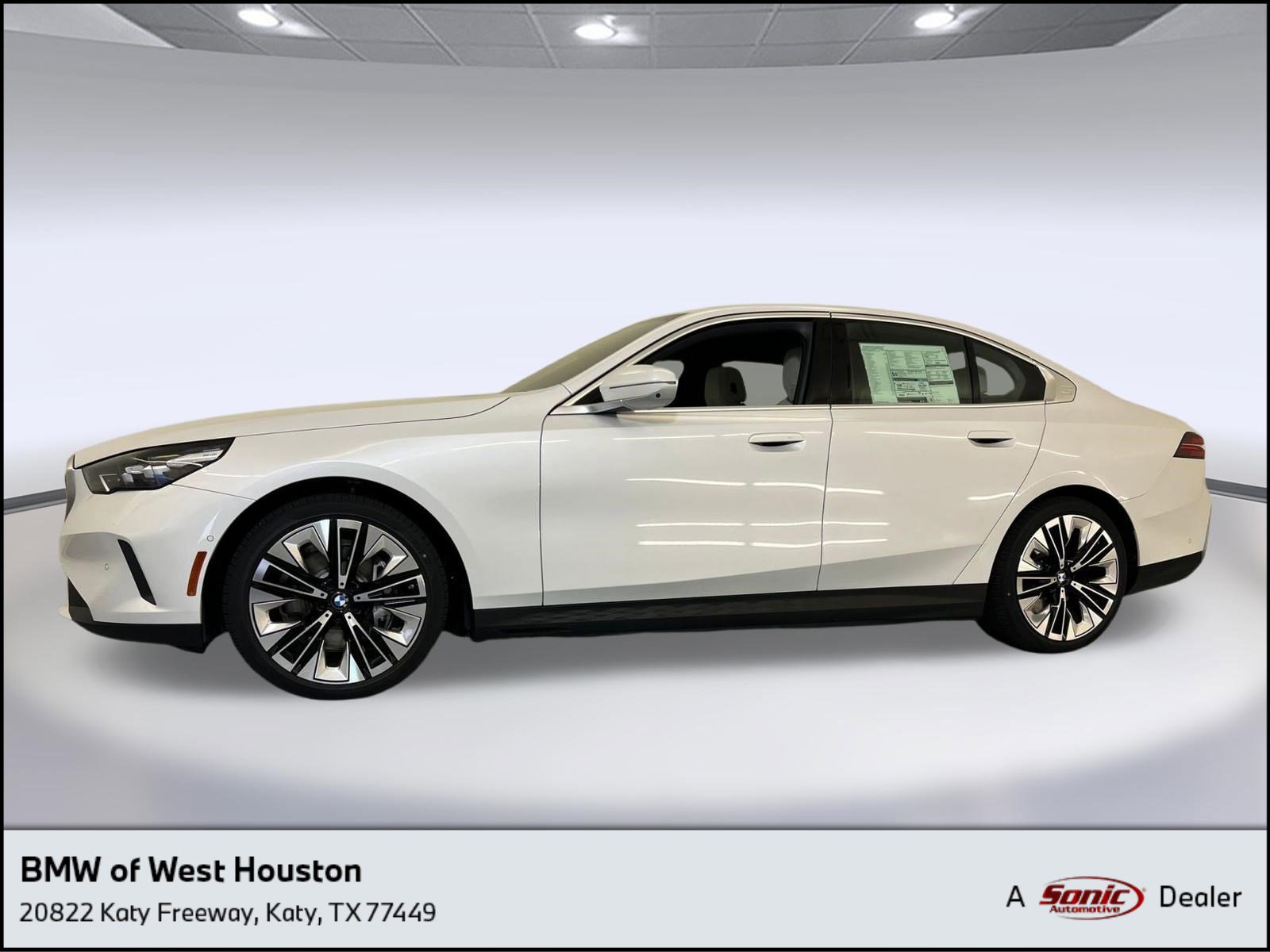 New 2026 BMW i5 eDrive40 RWD image 1