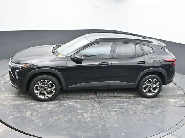 Used 2025 Chevrolet Trax LT image 39