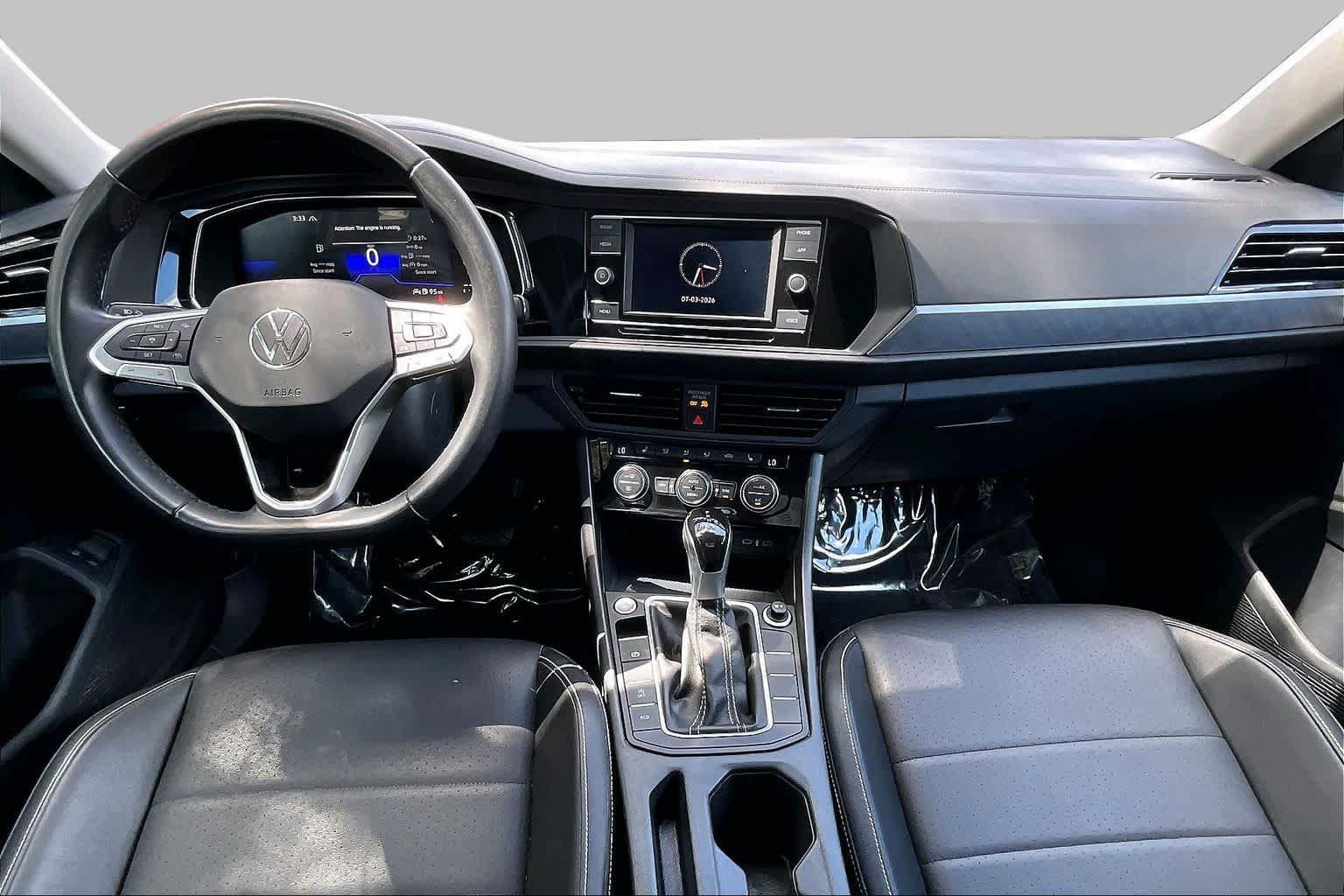 Used 2023 Volkswagen Jetta SE FWD image 16