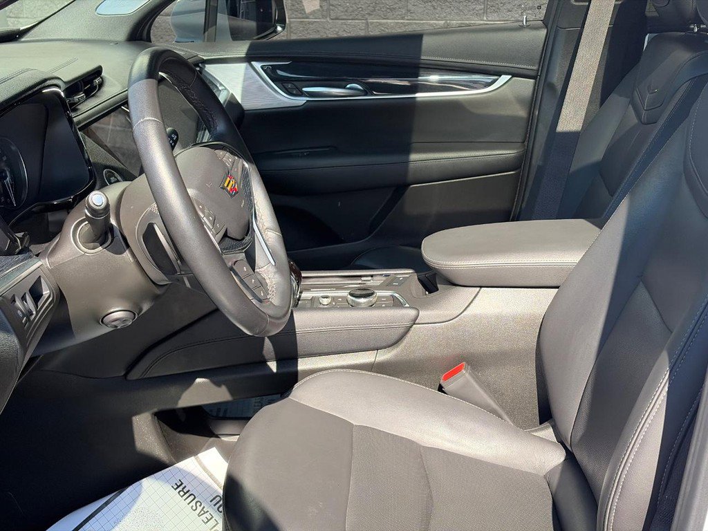 Certified 2024 Cadillac XT5 Premium Luxury FWD image 16