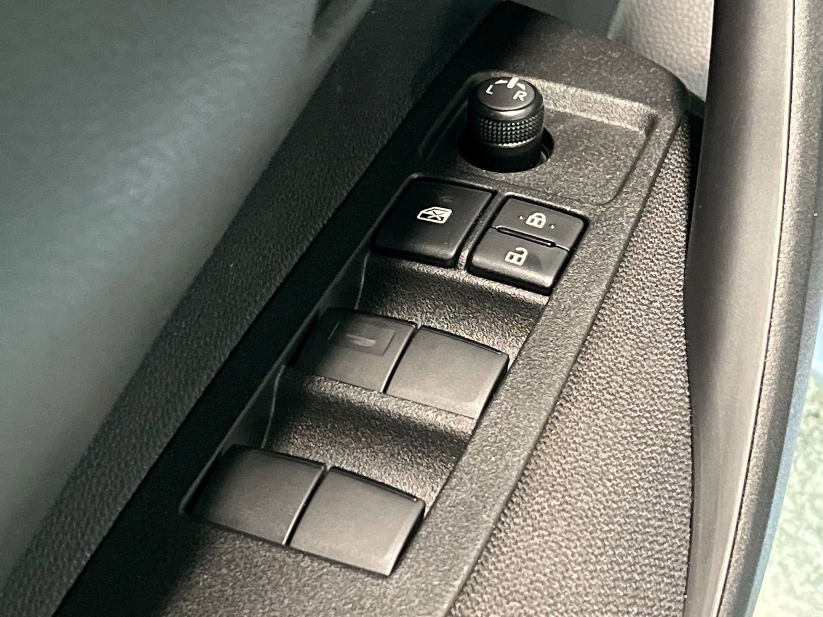 New 2026 Toyota Corolla LE FWD image 30