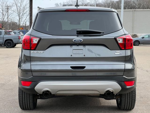 Used 2019 Ford Escape SE image 38