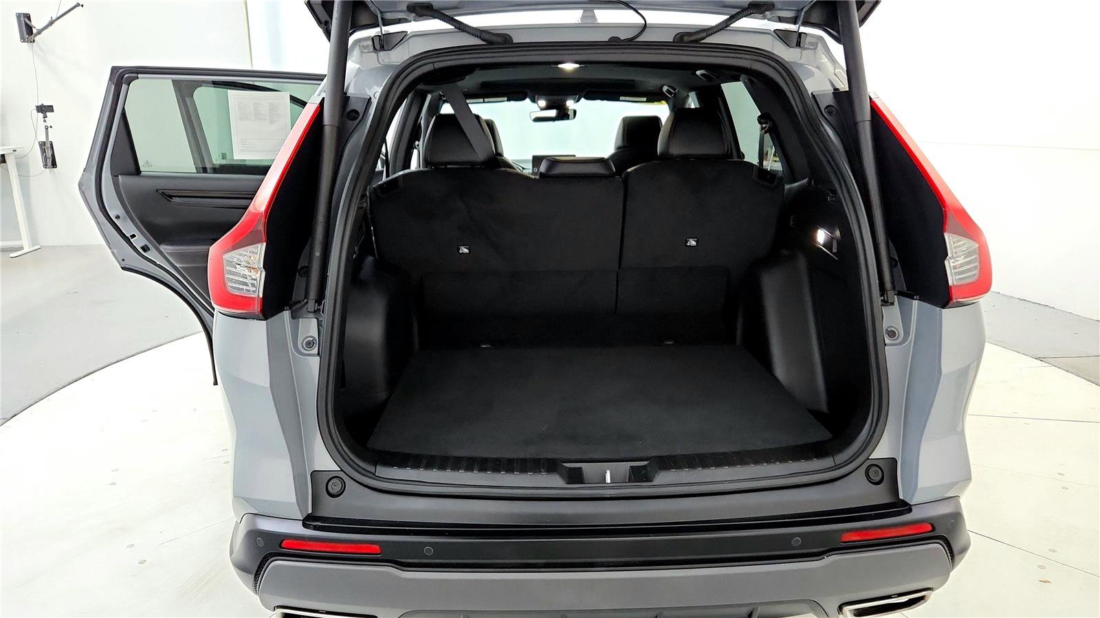 Used 2024 Honda CR-V Sport Touring image 17