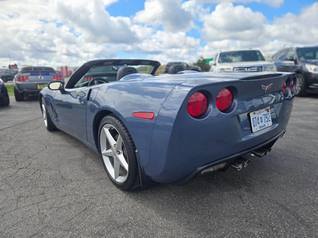 Used 2011 Chevrolet Corvette Convertible w/ Preferred Equipment Group RWD image 7