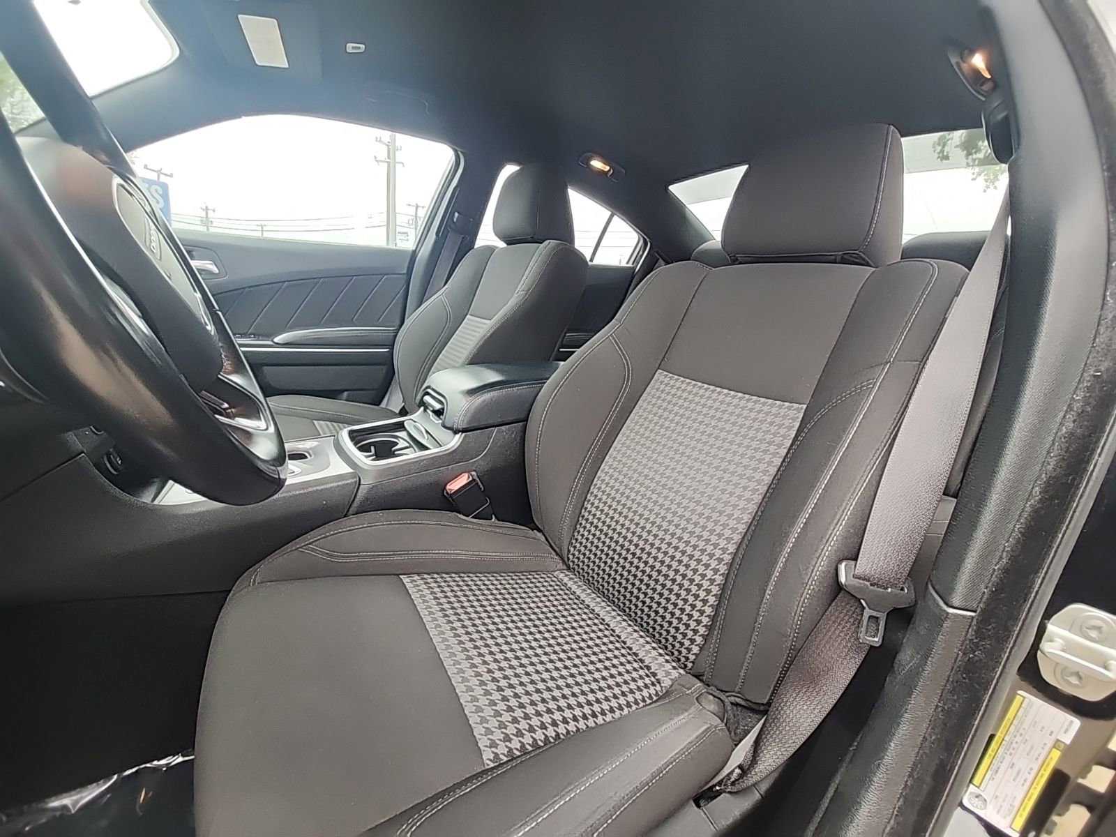 Used 2023 Dodge Charger SXT RWD image 11