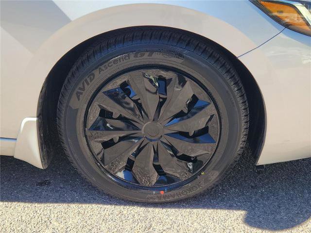 Certified 2021 Nissan Sentra S image 16