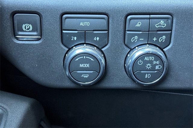 New 2026 GMC Sierra 1500 SLT w/ Max Trailering Package image 30