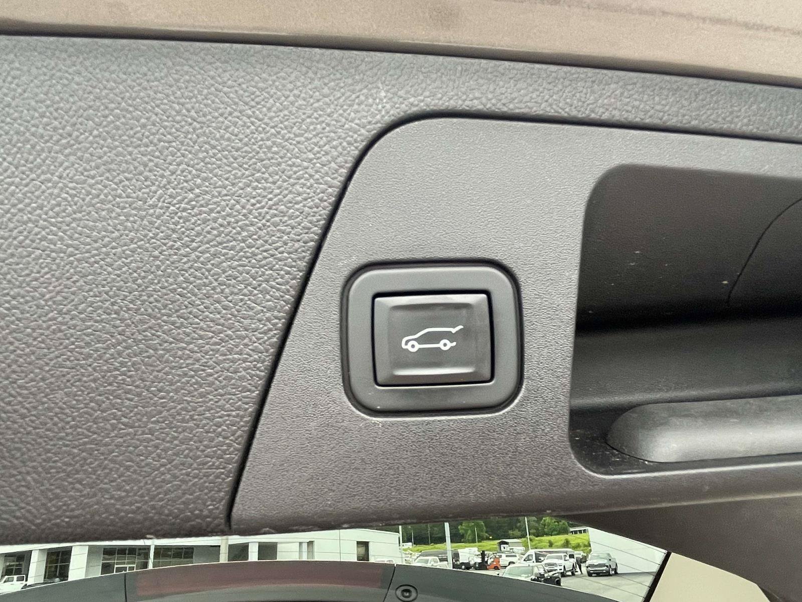 Used 2019 Buick Envision Essence FWD image 7