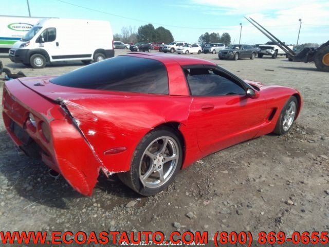 Used 2000 Chevrolet Corvette Coupe w/ Performance Handling Pkg RWD image 2