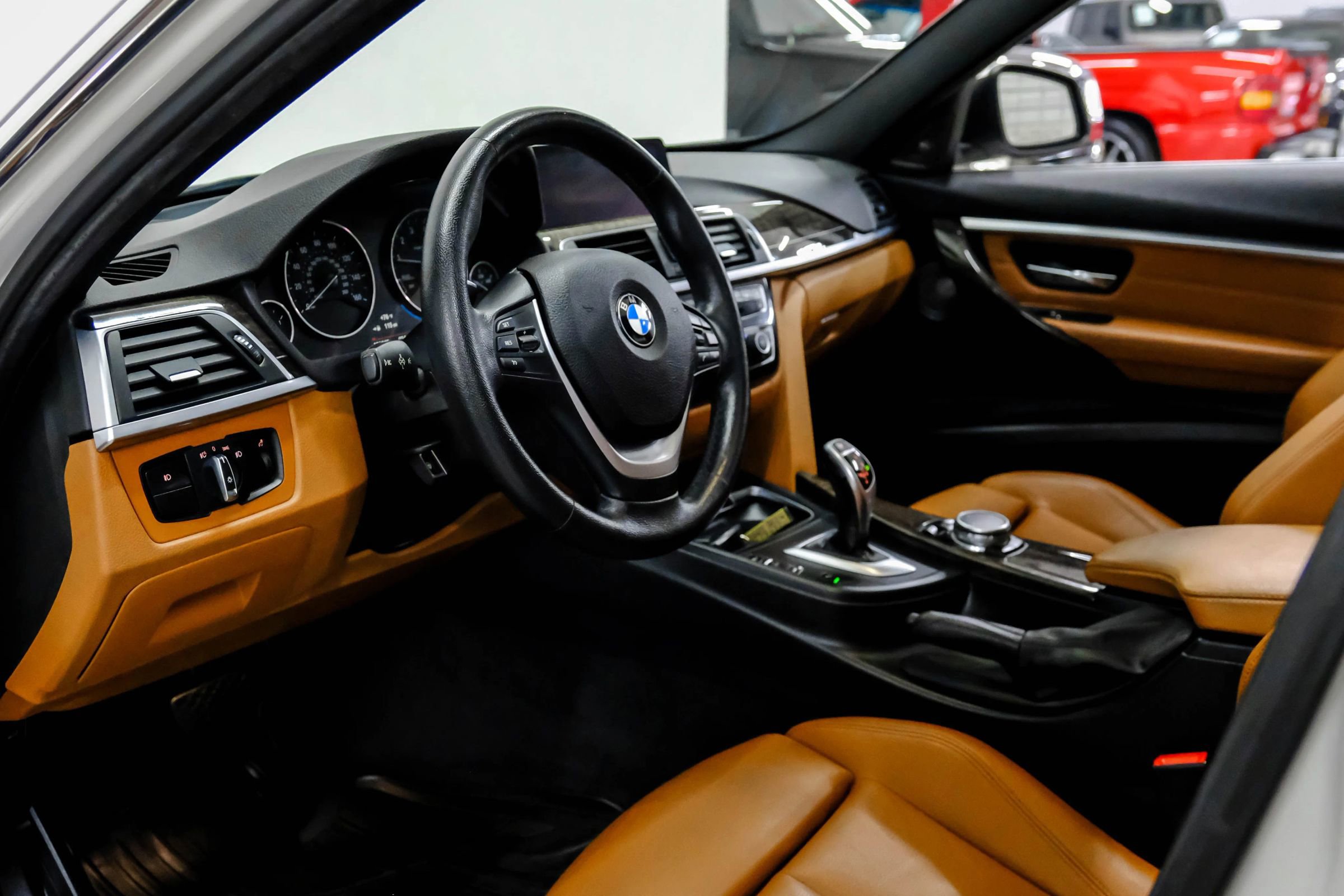 Used 2016 BMW 328i xDrive Sedan image 2