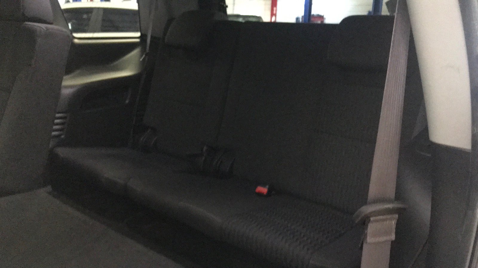 Used 2016 GMC Yukon SLE w/ Convenience Package RWD image 12