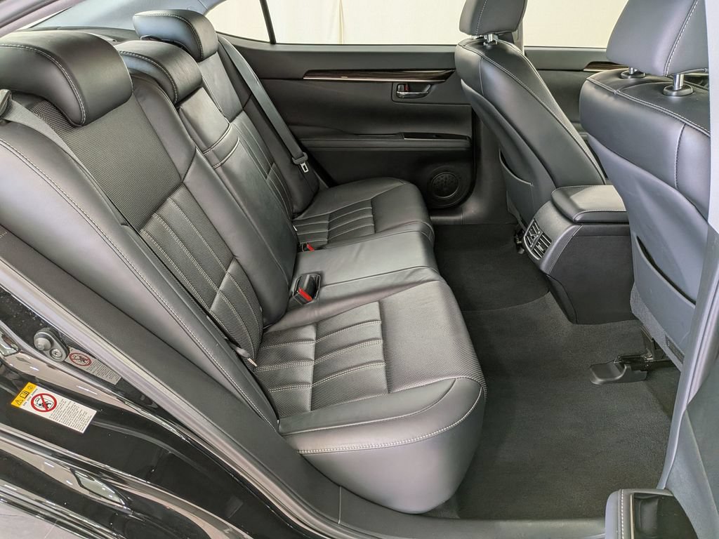 Used 2017 Lexus ES 350 w/ Luxury Package FWD image 33