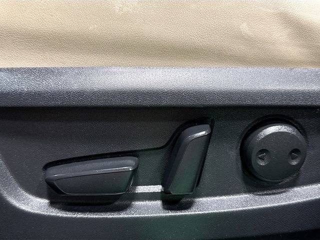 Used 2021 INFINITI QX50 Essential w/ Convenience Package image 21