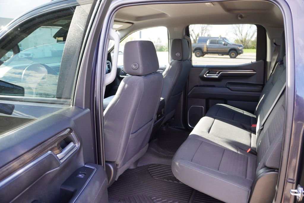 Certified 2023 Chevrolet Silverado 1500 LT w/ Z71 Off-Road Package AWD/4WD image 17