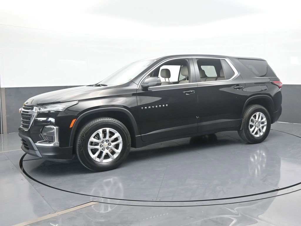 Used 2023 Chevrolet Traverse LS video 2