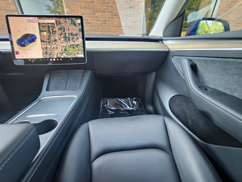 Used 2023 Tesla Model Y Long Range AWD/4WD image 57