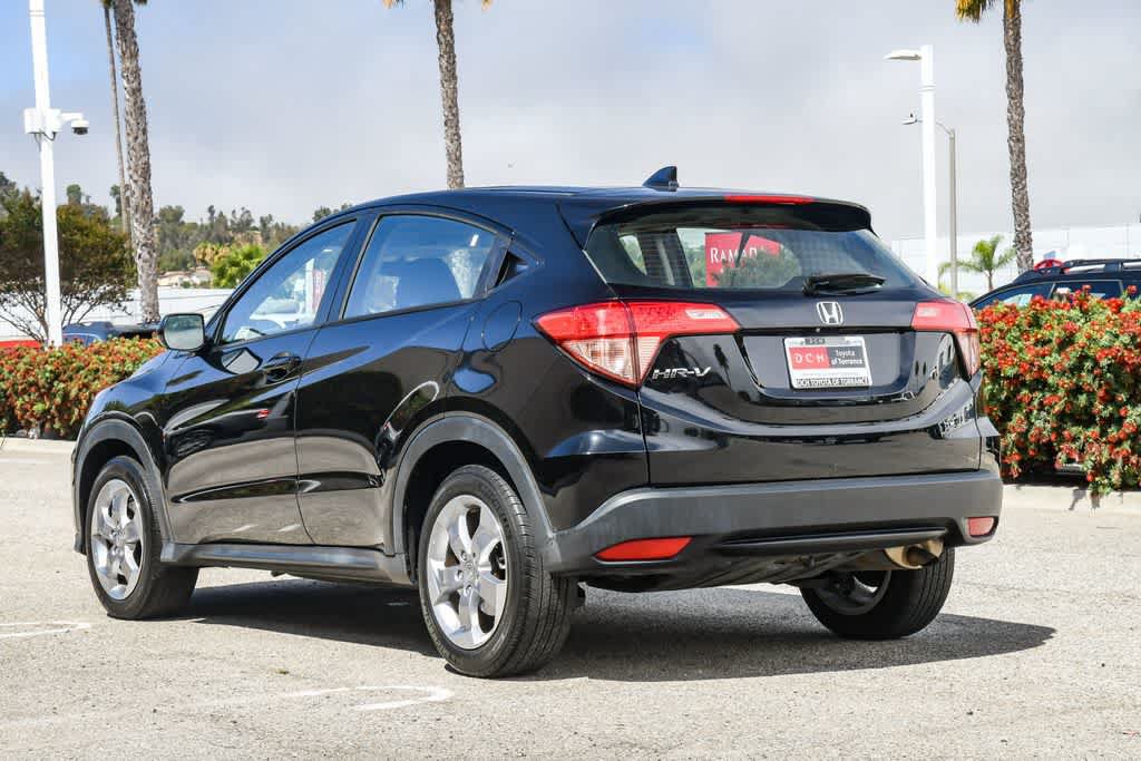 Used 2017 Honda HR-V LX image 7