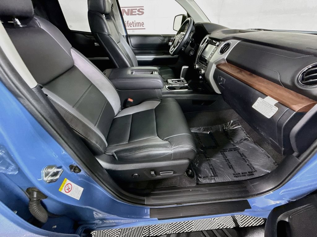 Used 2019 Toyota Tundra Limited w/ Limited Premium Package AWD/4WD image 30