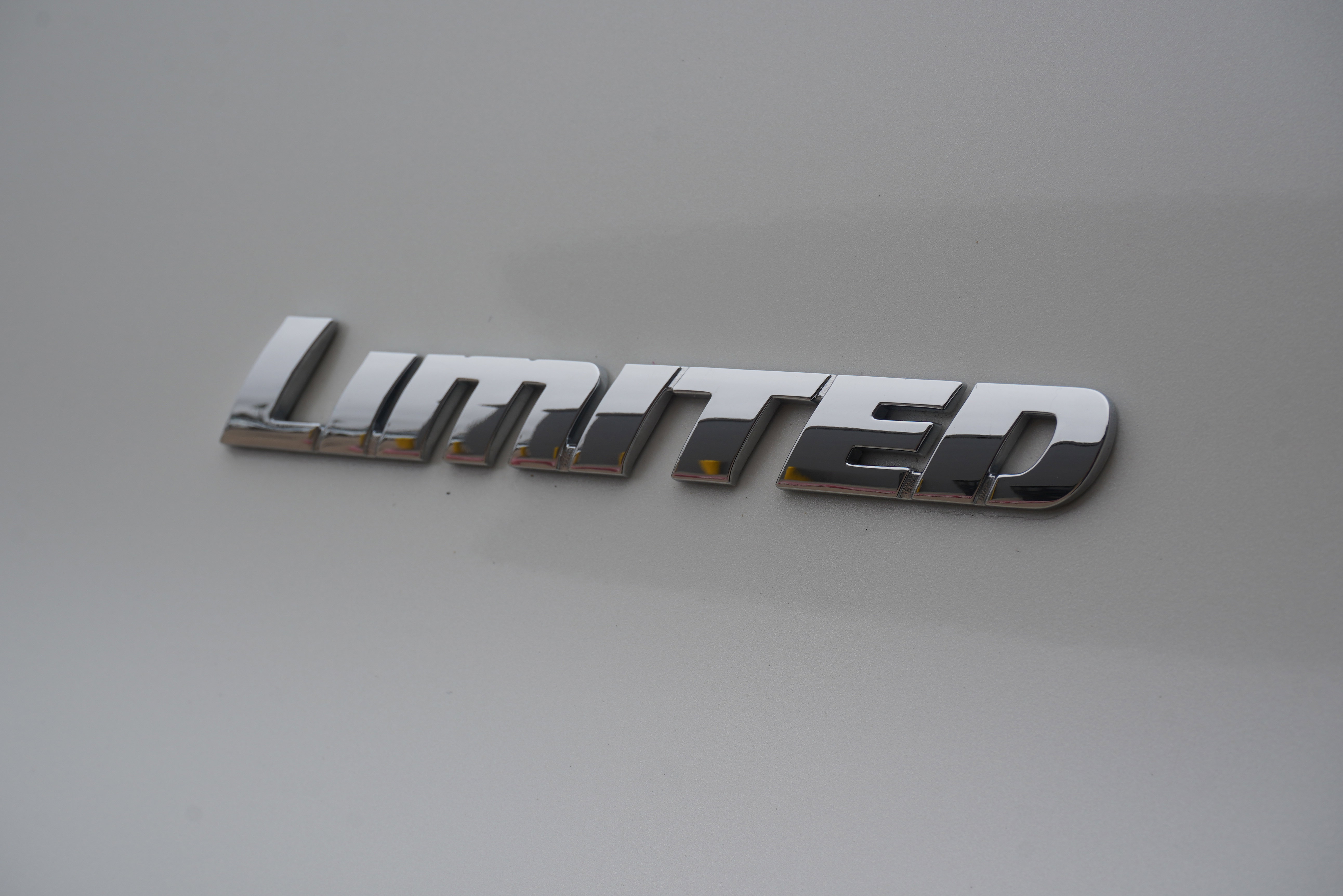 Used 2019 Toyota 4Runner Limited AWD/4WD image 8