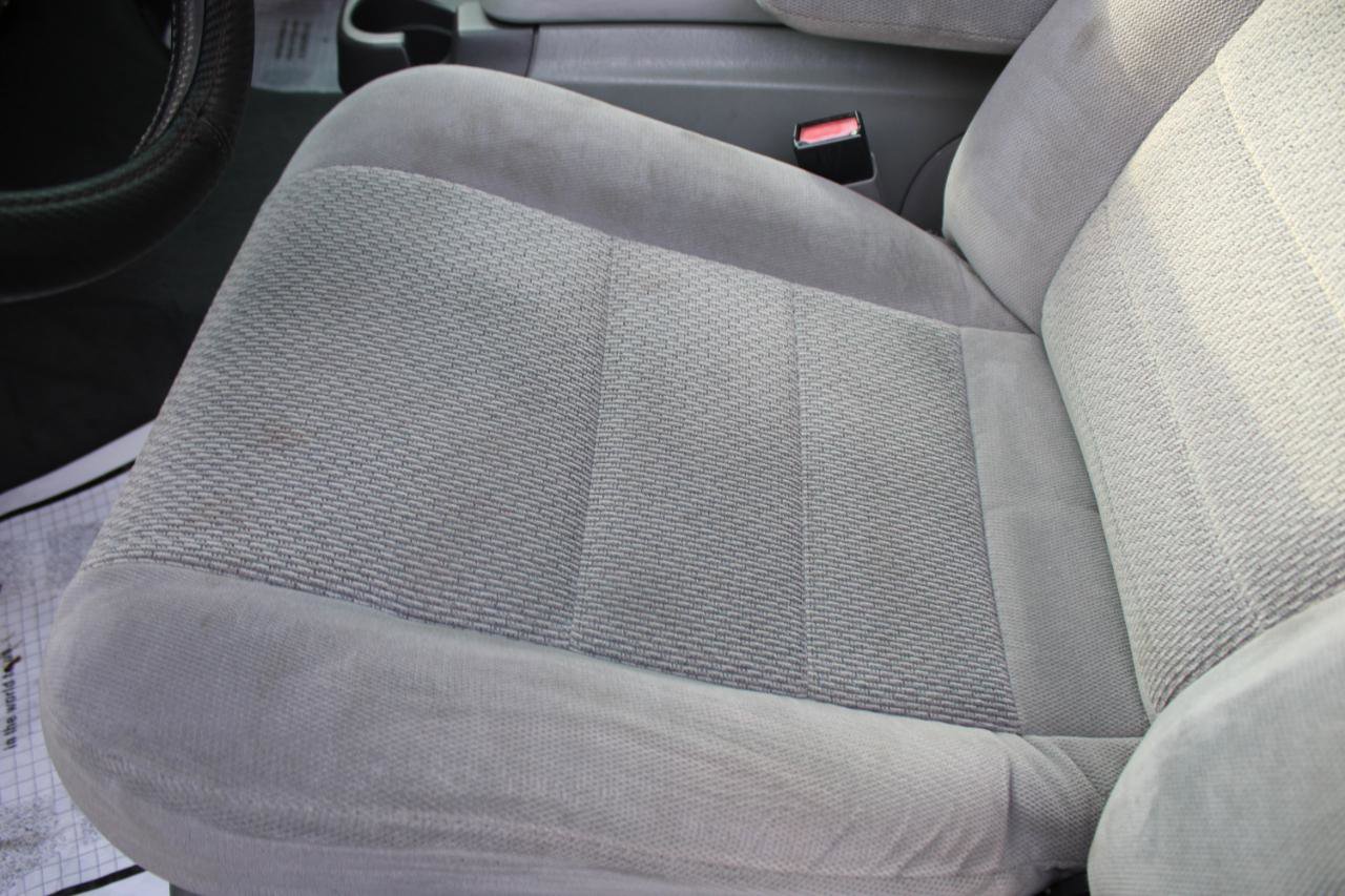 Used 2002 Ford Excursion XLT image 22