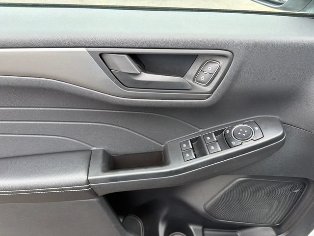 Used 2025 Ford Escape Active AWD/4WD image 8