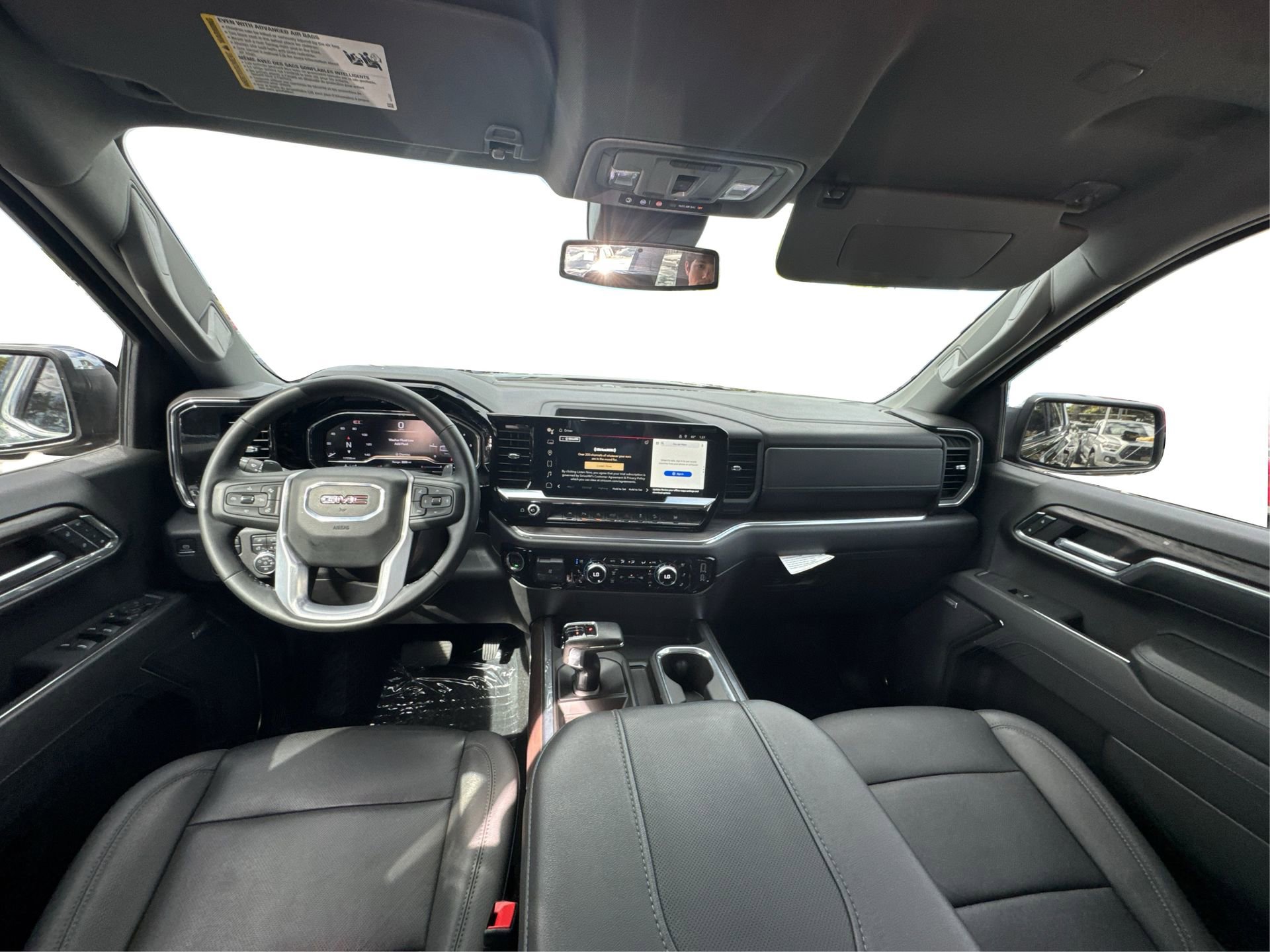 Used 2024 GMC Sierra 1500 SLT w/ SLT Premium Plus Package image 27