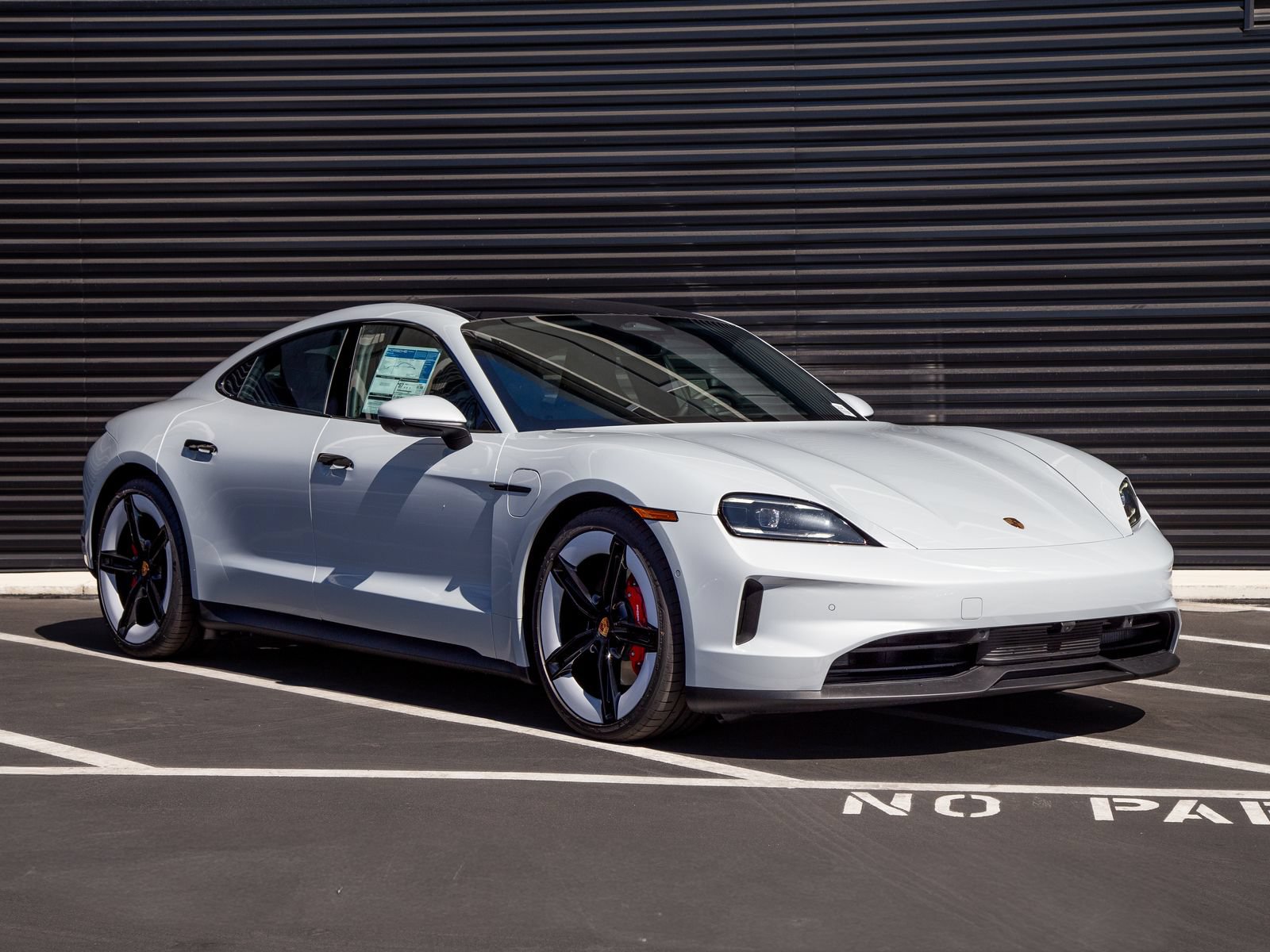 New 2026 Porsche Taycan 4S AWD/4WD image 9