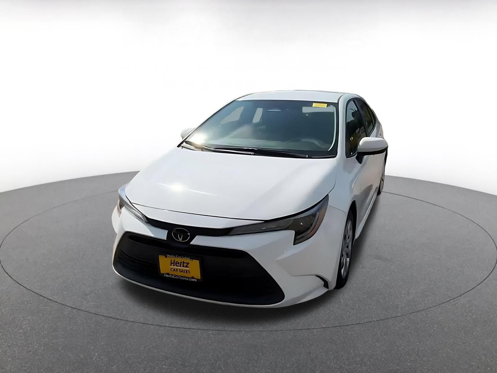Used 2025 Toyota Corolla LE FWD image 7