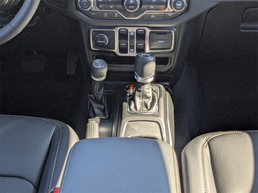 New 2026 Jeep Wrangler Sahara w/ Technology Group image 21