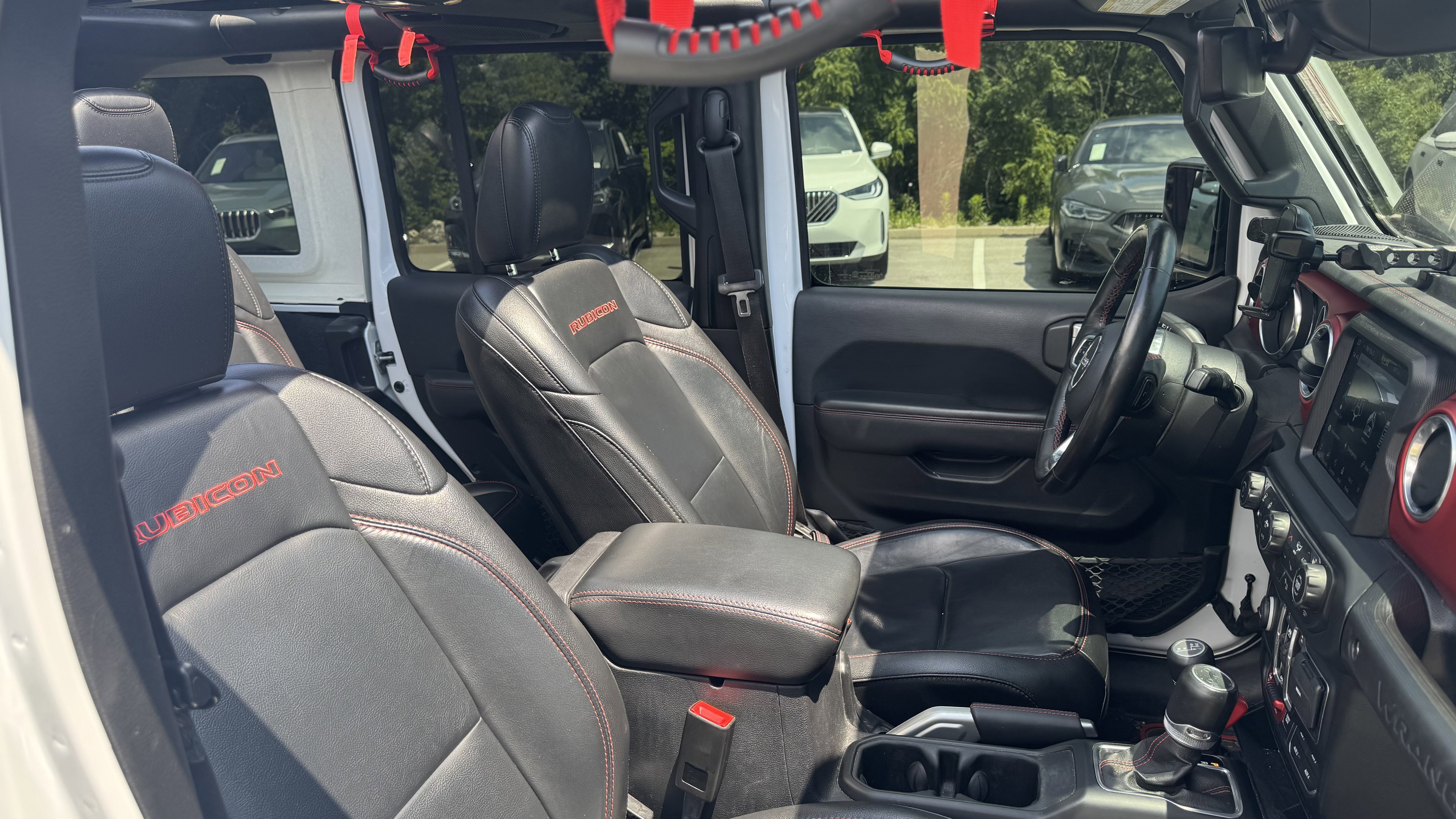 Used 2019 Jeep Wrangler Unlimited Rubicon w/ Advanced Safety Group AWD/4WD image 34