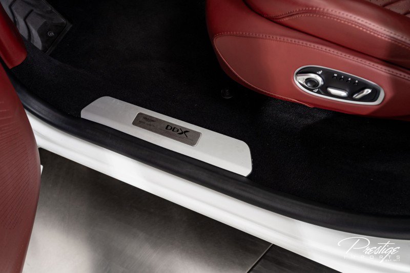 Used 2021 Aston Martin DBX image 26